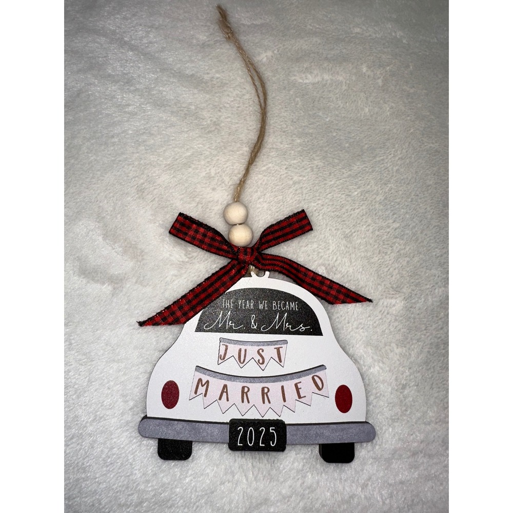 Just Married 2025 Car Ornament‎ Wedding Keepsake Gift Mr. & Mrs. Present
